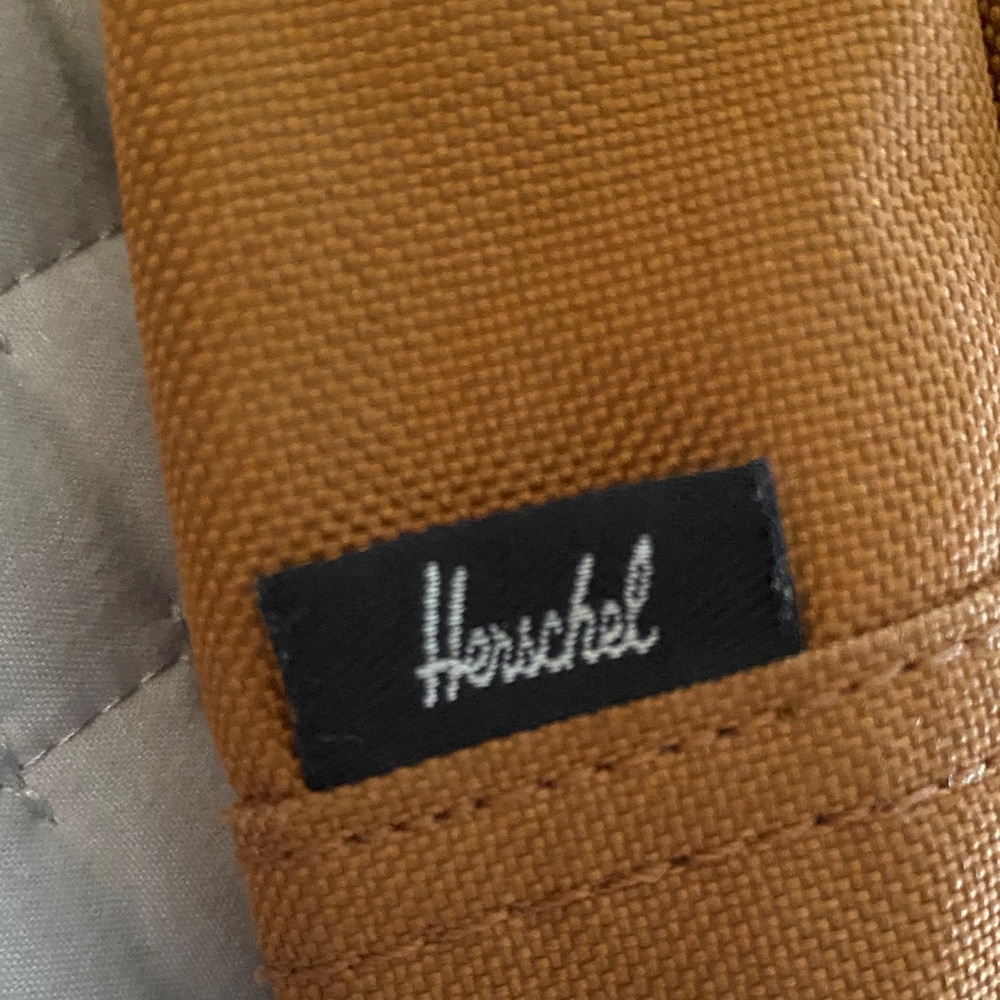 Herschel Supply Company Tan and Navy Backpack - Picture 3 of 6